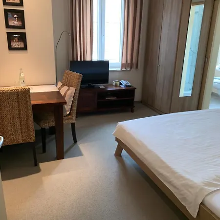Donau Hotel 3*