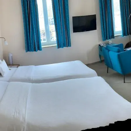 Donau Hotel 3*
